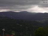 10 : 45