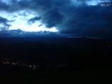 04 : 17