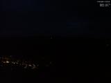 21 : 05