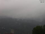 09 : 49