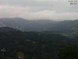 18 : 05