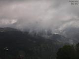 08 : 05