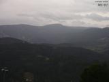 18 : 53