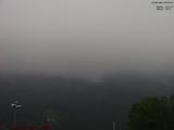 08 : 33