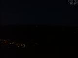 21 : 05