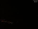 22 : 05