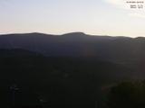 06 : 33