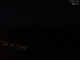 21 : 05