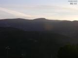 06 : 49
