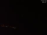 03 : 33