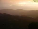 06 : 37