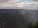 08 : 37