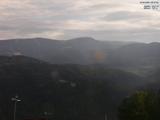 08 : 37