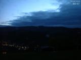 06 : 05