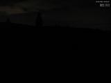 22 : 04