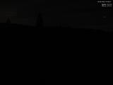 23 : 04