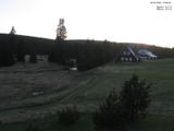 19 : 56