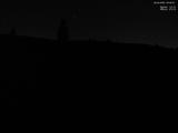 22 : 00