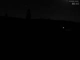 23 : 04