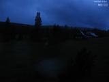 22 : 04