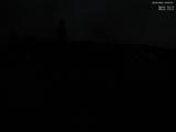 23 : 00
