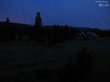 03 : 32