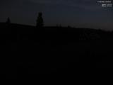 23 : 04