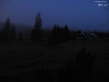 03 : 24
