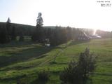 19 : 44