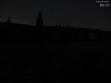 02 : 00