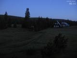 03 : 32