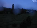 22 : 04