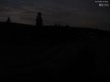 01 : 48