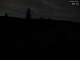 02 : 00