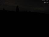 03 : 32