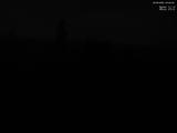 22 : 04