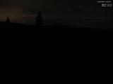 23 : 00