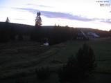 19 : 48