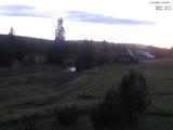 19 : 56