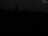 02 : 00