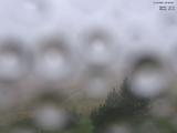 09 : 36