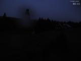 19 : 00