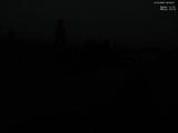 03 : 00