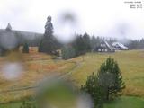 14 : 00