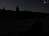 02 : 00