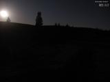 03 : 24