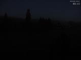 03 : 00