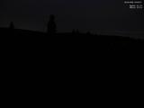 23 : 00