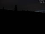 23 : 00