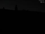 01 : 44